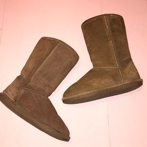 Chestnut BearPaw Boots!